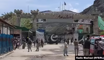 Pakistan implements phase 2 of Afghan refugee repatriation plan